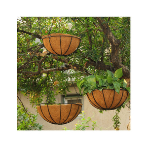 Balcone all'ingrosso noce di cocco marrone appeso catena di <span class=keywords><strong>ferro</strong></span> Design giardino <span class=keywords><strong>in</strong></span> metallo <span class=keywords><strong>ferro</strong></span> <span class=keywords><strong>battuto</strong></span> Rattan vaso di fiori clorofito vaso di fiori - Product Image 1