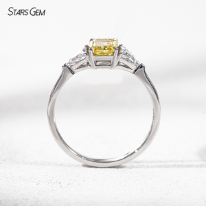 แหวนหมั้นเพชรทรงรัศมีสีเหลืองแฟนซี 3 เม็ด ทองคำขาว 18k จาก Starsgem เพชรเพาะเลี้ยง - Product Image 3