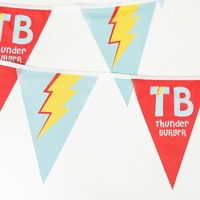Personnalisé simple et double face tissu suspendu fanion bruant chaîne drapeau bannière pour extérieur et intérieur décoration promotionnelle