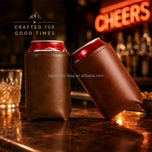 Funda de Neopreno y Cuero PU Premium para Latas de 12 oz, con Borde Cosido, Elegante Portavasos Aislado de Cuero Marrón - Product Image 1