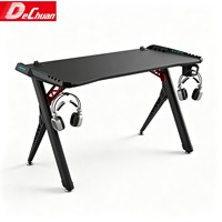 Table de jeu ergonomique en fibre de carbone avec éclairage RGB et pieds en X en métal robuste