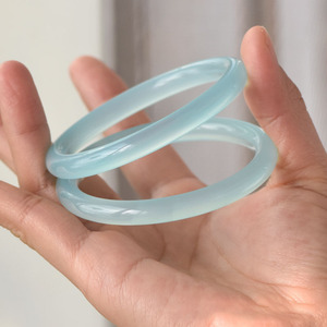 Braccialetto di giada congelata da 8 millimetri in blu mare bracciale di bellezza con barra rotonda in agata azzurra e semplice - Product Image 4