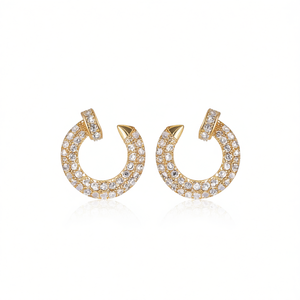 Orecchini a Cerchio E2706 in Oro per Donna, con Cristalli e Strass, Design Geometrico di Lusso per Uso Quotidiano, Placcati in Oro con Micro Incastonature - Product Image 1