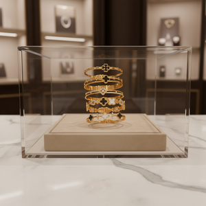 Pulseras <span class=keywords><strong>de</strong></span> Acero Inoxidable con Dijes <span class=keywords><strong>de</strong></span> Trébol para Mujer, <span class=keywords><strong>de</strong></span> Alta Gama, al por Mayor, Chapadas en Oro, Antidesvanecimiento, Brazaletes <span class=keywords><strong>de</strong></span> Moda - Product Image 1