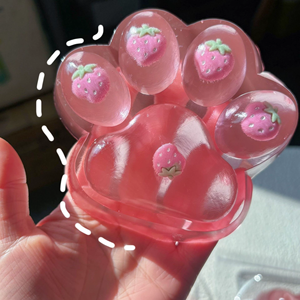 ของเล่นบีบมือรูปอุ้งเท้าแมวสตรอว์เบอร์รีขนาดใหญ่ขายดี - ของเล่นคลายเครียด - Product Image 3