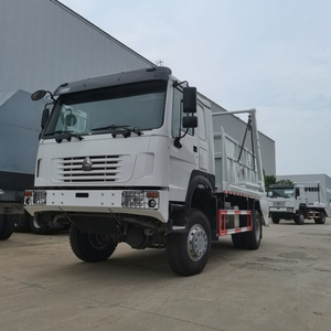Nouveau camion de collecte des déchets articulé Diesel Howo 4x4, capacité de 10 m3, norme d'émission Euro 3 pour utilisation en Afrique - Product Image 3