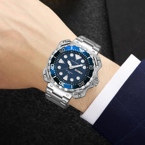 SKMEI 9385高級時計ステンレス鋼ビジネスドレスアナログクォーツウォッチデートデー防水発光メンズリストウォッチ - Product Image 5