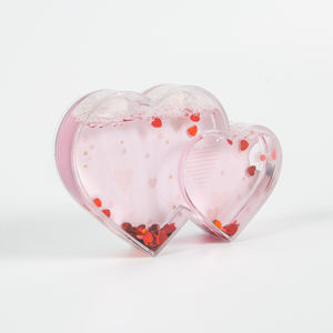 Marco DE FOTOS brillante flotante líquido en forma de corazón dos lentejuelas pequeñas rojas románticas personalizadas al por mayor para el Día de San Valentín - Product Image 2