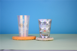 Vaso Moldeado por Inyección de PET con Recubrimiento Láser para Bebidas - Product Image 4