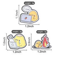 Pin esmaltado de la serie Cute Working Chick, insignia de broche de pájaro de dibujos animados con diseño de cuaderno roto por fuego, para decoración de atuendos diarios