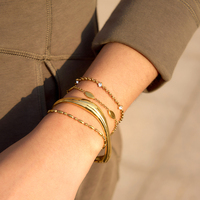 Bracelet jonc ouvert minimaliste en acier inoxydable plaqué or 18 carats, motif vague tendance
