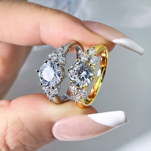 Anillo de Compromiso y Matrimonio de Lujo para Mujer, Chapado en Platino, Personalizable, Estilo Moderno, Incrustaciones de Circonio, Cobre, Anillos de Moda Coreanos - Product Image 5