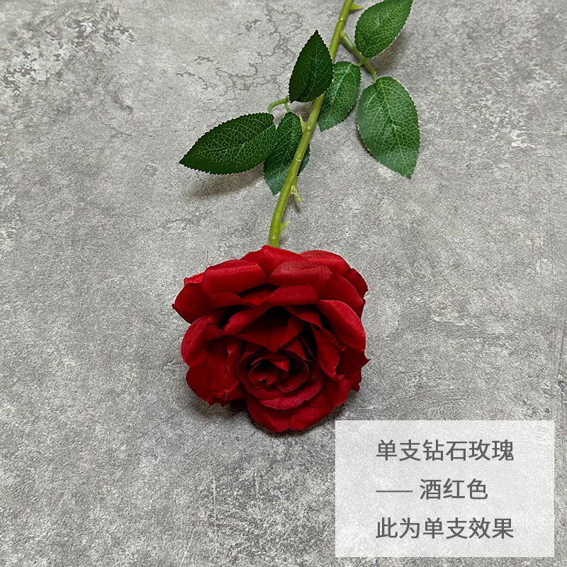 Single diamond rose-wine red