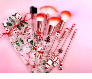 Ensemble de <span class=keywords><strong>pinceaux</strong></span> de maquillage de luxe rose privé conception de noël Catton Animal père noël 8 pièces maquillage professionnel ensemble de <span class=keywords><strong>pinceaux</strong></span> de maquillage mignon - Product Image 3