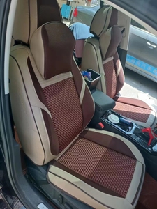 Fundas de Asiento de Coche Deportivas, Ecológicas y Protectoras para las Cuatro Estaciones, Tamaño Universal para Cinco Asientos, Transpirables, de Cuero y Seda de Hielo - Product Image 5