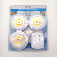 Alimenté par batterie et télécommande IR à 4 touches pour escaliers cuisine armoire placard placard 3W LED COB veilleuse lampe à intensité variable