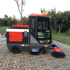 Máquina de Limpieza Industrial de Pisos para Carreteras y Calles Grandes SF2100 - Product Image 3