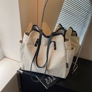 Sac à bandoulière décontracté de grande capacité pour femmes, sac à main élégant et simple pour l'hiver, pour les sorties quotidiennes - Product Image 1