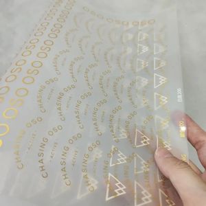 Prensa de calor Autoadhesivo Logotipo de marca privada Etiqueta tejida de prensa de calor lavable para ropa Ropa de transferencia de calor - Product Image 2