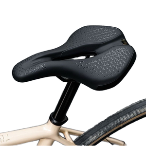 เบาะจักรยานสไตล์เรียบง่าย นั่งสบาย ระบายอากาศได้ดี อุปกรณ์เสริมสำหรับจักรยานแข่ง เหมาะสำหรับการขี่บนภูเขาและถนน - Product Image 1