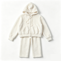 Ensemble de survêtement streetwear personnalisé avec logo pour homme – Vente en gros – Sweat à capuche doux et pantalon large – Ensemble deux pièces avec cardigan zippé