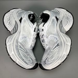 Chaussures de sport à plateforme fermée respirantes et tendance de haute qualité 2025 pour hommes et femmes, nouvelles baskets rétro, style décontracté pour la marche - Product Image 5