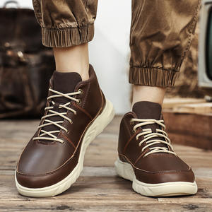 Nouvelles chaussures pour hommes de Quanzhou Fujian <span class=keywords><strong>Province</strong></span> rétro sport hiver bottes <span class=keywords><strong>en</strong></span> cuir chaussures de travail quotidien décontracté bottes de randonnée <span class=keywords><strong>en</strong></span> plein air - Product Image 4