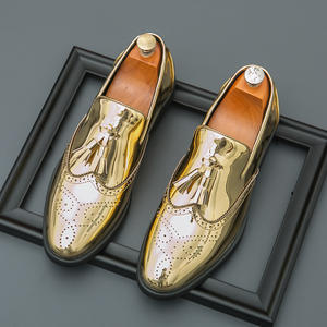 Zapatos Derby Dorados con Suela Suave para Hombre |   Zapatos Brogue de Cuero Genuino con Punta Redonda Tallada, Estilo Británico, Reflectantes - Product Image 1