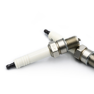 شمعة إشعال إيريديوم جديدة R0B12-77 للمولدات RB77CC لمحركات الغاز بخيط M18x1.5 وطول 20.5 مم وقطر سداسي 22.<span class=keywords><strong>2</strong></span> مم - Product Image 3
