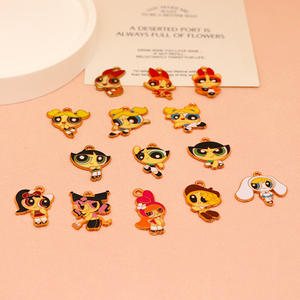 Karikatür Sevimli Kızlar Üniforması Kadın Çinko Alaşımı Yağ Damlası DIY Yaratıcı Animasyon Süs Telefon Zinciri Kolye Aksesuarları - Product Image 2