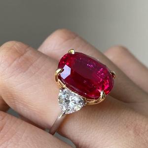 Bague en diamant et rubis bicolore 5 carats rouge sang de pigeon, sertie à griffes, bijou de fiançailles - Product Image 2