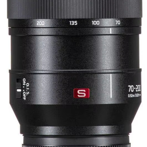 เลนส์ Panasonic S PRO 70-200 มม. T1.0 ฟูลเฟรม เมาท์ L แบบกระจก 6 ใบมีด AF อลูมิเนียม สำหรับถ่ายภาพด้วยโทรศัพท์ (สีดำ) - Product Image 1
