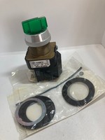 PLC BRADLEY 800T-16JG5KB7CX SEL SWITCH ILL 3 POS MAIN GREEN SP RE R SE U NNB Warranty Product