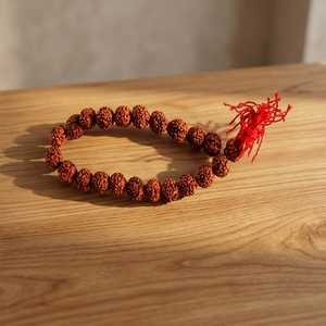 Bracelet de puissance fait main en perles de quartz fumé naturel avec pompon noir, pierre de guérison en cristal poli pour le yoga et la méditation - Product Image 3