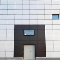 Ampliamente Usde Aluminio Precio 3mm 4mm ACP Hoja ACM Tablero Alucobond Panel compuesto de aluminio para revestimiento de paredes exteriores