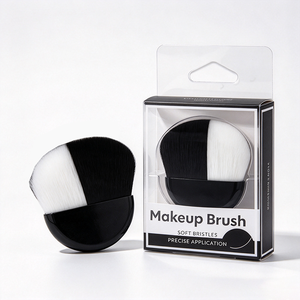 Brocha de Maquillaje para Base con Diseño de Mini Semicírculo para Aplicación de Paleta de Rubor, Personalizable con Marca - Product Image 1