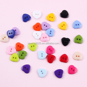 Hình Trái Tim Màu Sắc Đầy Màu Sắc Nhựa Nút <span class=keywords><strong>2</strong></span> Lỗ Nhựa Nhựa Nút Cho May Mặc Áo Sơ Mi - Product Image 2