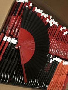 Abanico Plegable de Bambú Estilo Español de 23 cm con Diseño de Flores Pintadas para Decoración y Recuerdos - Product Image 4