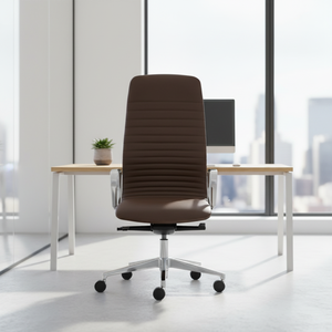 Silla de Oficina Minimalista Union con Respaldo Alto, Reposabrazos Reclinables, Asiento de Cuero Acolchado Ajustable en Altura y Base Pulida - Product Image 3