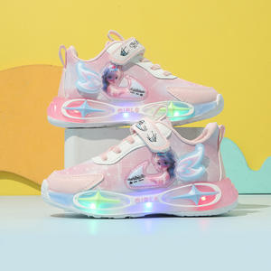 Collezione Primavera Autunno 2025 Nuove <span class=keywords><strong>Scarpe</strong></span> Casual per Bambine <span class=keywords><strong>con</strong></span> <span class=keywords><strong>Luci</strong></span> Luminose, Design Cartoon alla Moda, Slip-On <span class=keywords><strong>con</strong></span> Tomaia in Rete e Suola in PVC, 1-6 Anni - Product Image 3