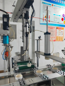 Macchina Automatica per la Produzione di Tubi di Carta, Etichettatura, Arricciatura e Fissaggio Dischi - Product Image 5