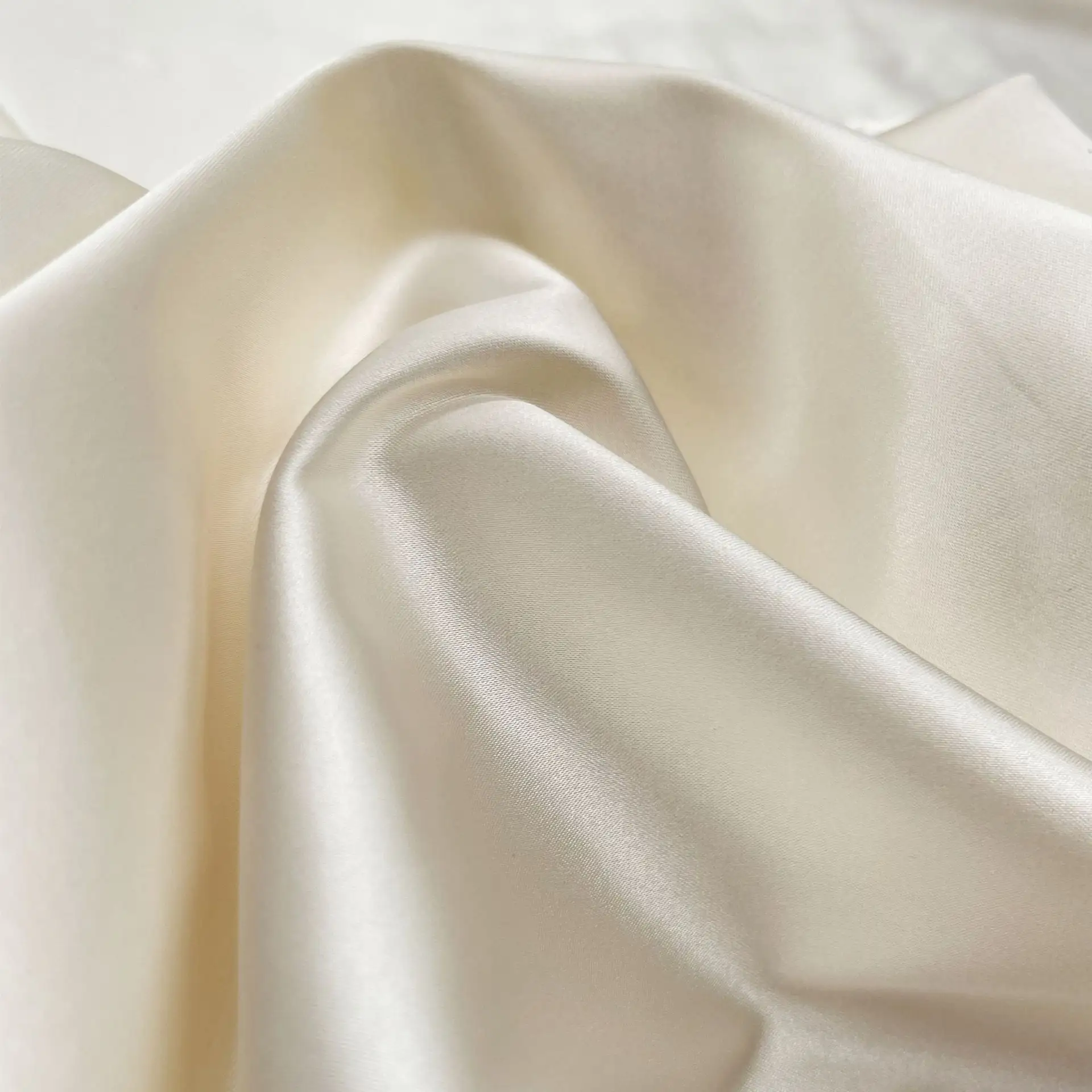 Oeko-Tex 100 Clothing Mulberry Charmeuse Wedding Momme Custom Color 100% White Raw Leisure Wear Pure Satin Silk Fabrics