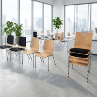 Chaise de réunion empilable avec siège en contreplaqué pour usage commercial