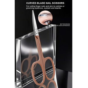 Juego de Manicura y Pedicura Portátil 5 en 1 de Acero Inoxidable, Cortaúñas Antisalpicaduras, Kit de Herramientas de Cuidado de Belleza con Espejo y <span class=keywords><strong>Estuche</strong></span> de Plástico - Product Image 3