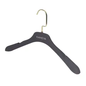Space-saving rubber coated plastic hanger shirt hanger with crossbar for top clothes durable hanger with clips for pant