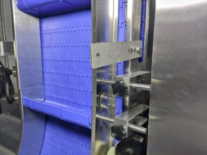 Focus Machinery 90 Derece Köşe Dönüşlü Modüler Plastik Bantlı Konveyör - Product Image 3