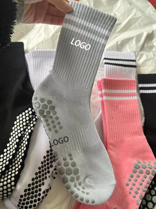 Calzini da Yoga antiscivolo con Logo personalizzato per donna calzini sportivi primaverili in cotone pettinato a righe di alta qualità - Product Image 3