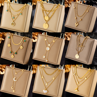 Colliers ras du cou et chaînes de mode multicouches pour femmes, en acier inoxydable personnalisé, or 18 carats, perles, pendentifs cœur et papillon