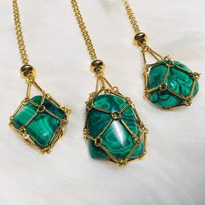 Collier ajustable en pierre naturelle de guérison Collier à chaîne en <span class=keywords><strong>maille</strong></span> d'acier inoxydable Collier à pendentif en pierre de cristal - Product Image 1