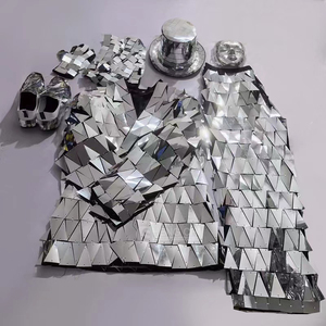 Costume de miroir réfléchissant sur mesure ODM, directement de l'usine, pour la location d'événements et l'utilisation par les entreprises de divertissement - Product Image 2